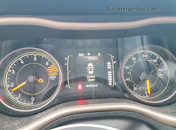 1C4PJLCB0HW539995 2017 JEEP CHEROKEE Gray ხელსაწყოთა პანელის ხედი