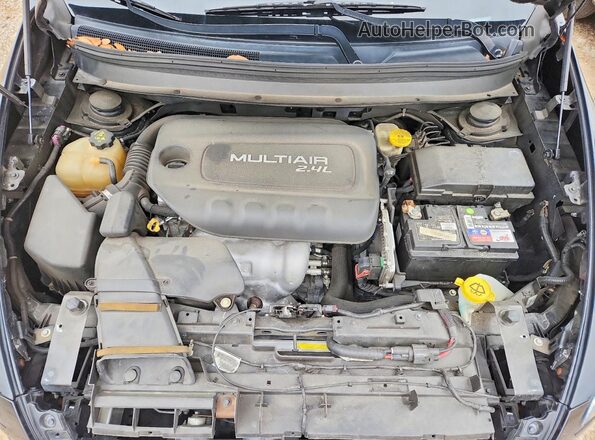 1C4PJLCB0HW650725 2017 JEEP CHEROKEE Black ძრავის განყოფილების ხედი