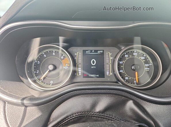 1C4PJLCB0KD486198 2019 JEEP CHEROKEE White 