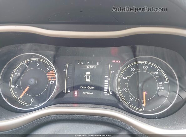 1C4PJLCB1JD595624 2018 JEEP CHEROKEE Silver უკანა სავარძლების ხედი
