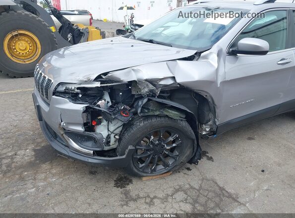 1C4PJLCB1KD272143 2019 JEEP CHEROKEE Silver Widok z przodu