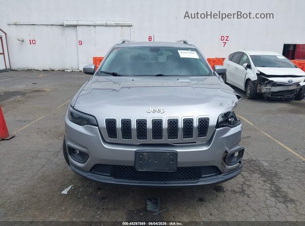1C4PJLCB1KD272143 2019 JEEP CHEROKEE Silver Widok zestawu wskaźników