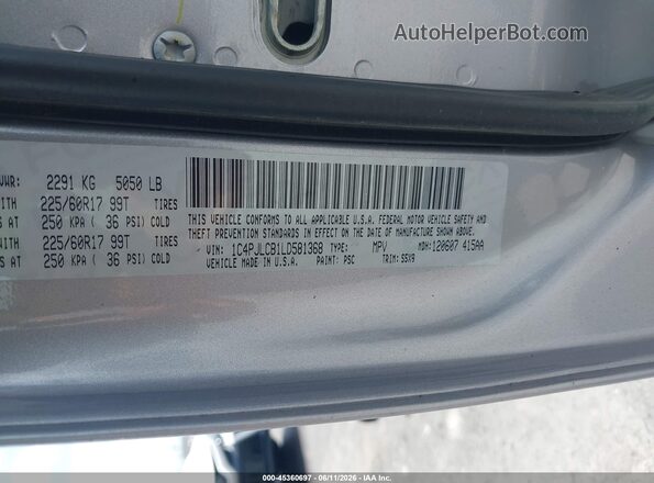 1C4PJLCB1LD581368 2020 JEEP CHEROKEE Silver Engine compartment view