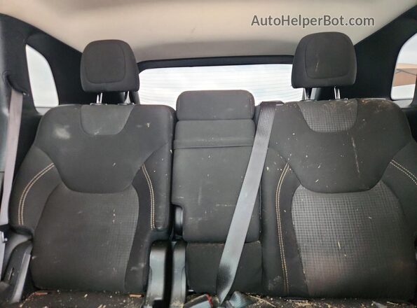 1C4PJLCB2GW346844 2016 JEEP CHEROKEE Silver Հետևի նստատեղերի տեսք