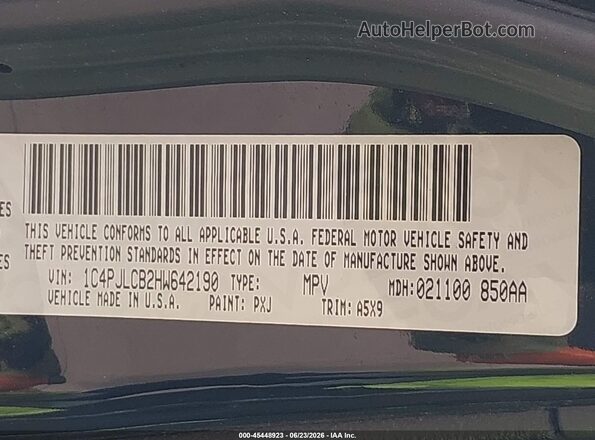 1C4PJLCB2HW642190 2017 JEEP CHEROKEE Black Շարժիչի բաժամունքի տեսք