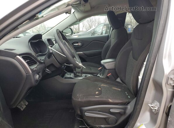 1C4PJLCB2LD577166 2020 JEEP CHEROKEE Silver წინა სალონის ხედი