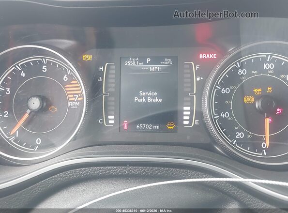 1C4PJLCB2MD154847 2021 JEEP CHEROKEE Red Vista de los asientos traseros