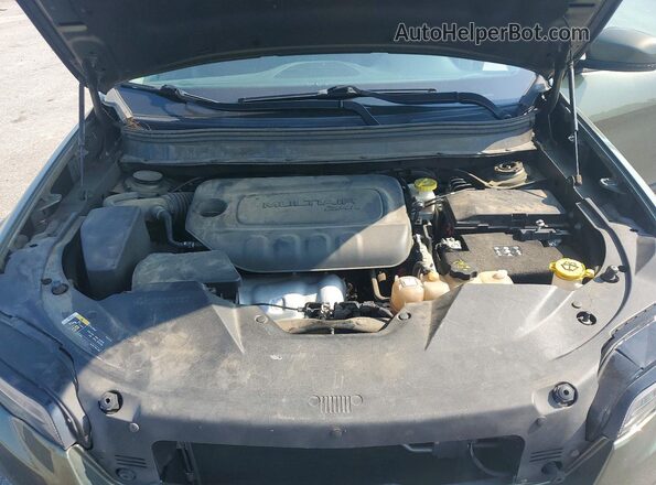 1C4PJLCB2MD155559 2021 JEEP CHEROKEE Green ძრავის განყოფილების ხედი