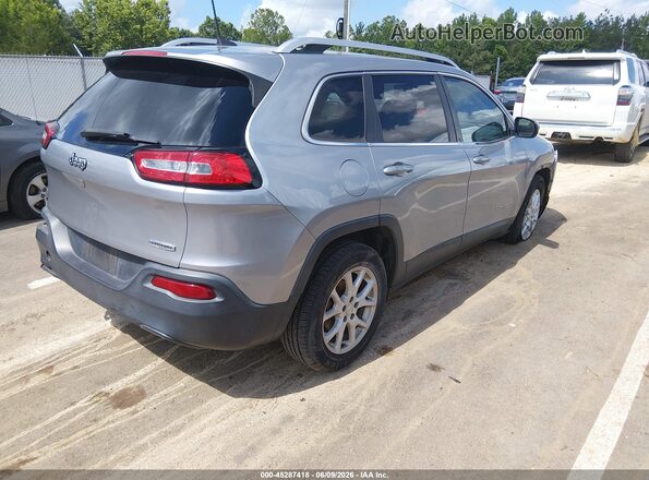 1C4PJLCB3JD566318 2018 JEEP CHEROKEE Silver უკანა მარჯვენა