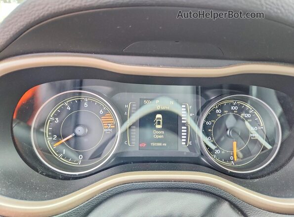1C4PJLCB4HW535576 2017 JEEP CHEROKEE Серый 