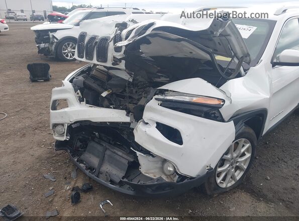 1C4PJLCB4HW603522 2017 JEEP CHEROKEE Белый Вид спереди