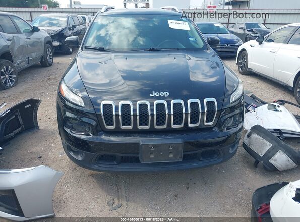 1C4PJLCB4JD566280 2018 JEEP CHEROKEE Black Вид панелі приладів
