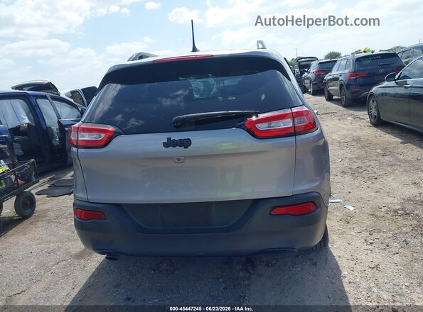 1C4PJLCB4JD620449 2018 JEEP CHEROKEE Silver 