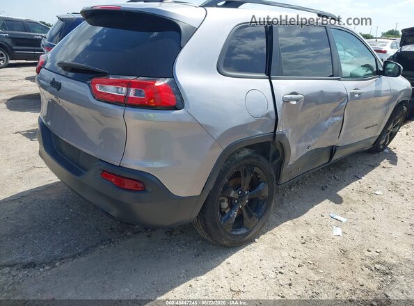 1C4PJLCB4JD620449 2018 JEEP CHEROKEE Silver Trasero derecho