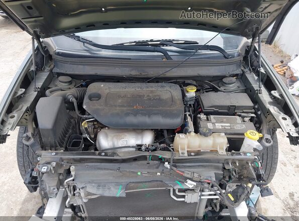 1C4PJLCB4KD249424 2019 JEEP CHEROKEE Green 