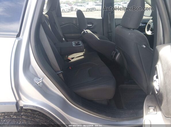 1C4PJLCB4MD112907 2021 JEEP CHEROKEE Silver Widok naklejki z numerem VIN