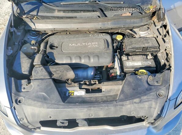 1C4PJLCB5HD221902 2017 JEEP CHEROKEE Silver Vista del compartimento del motor