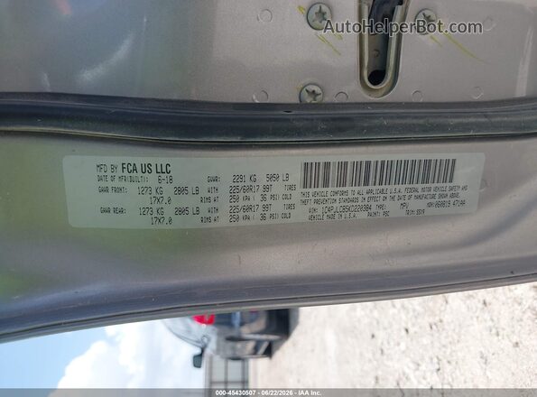 1C4PJLCB5KD220384 2019 JEEP CHEROKEE Silver Vista del compartimento del motor