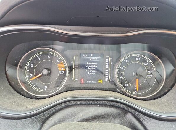 1C4PJLCB5KD332229 2019 JEEP CHEROKEE Red ხელსაწყოთა პანელის ხედი