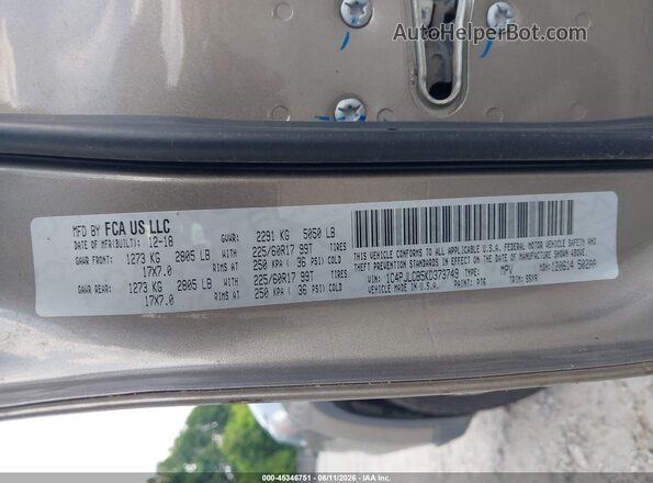 1C4PJLCB5KD373749 2019 JEEP CHEROKEE Beige Vista del compartimento del motor