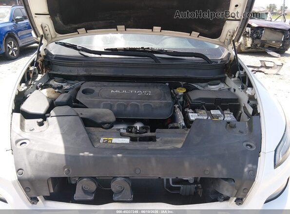 1C4PJLCB6JD566023 2018 JEEP CHEROKEE White უკანა ხედი