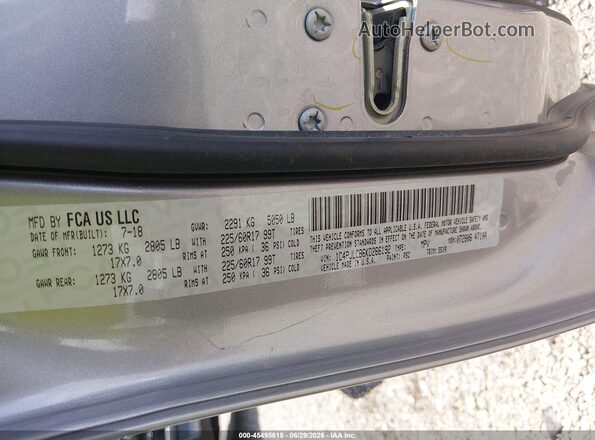 1C4PJLCB6KD266192 2019 JEEP CHEROKEE Silver Widok komory silnika