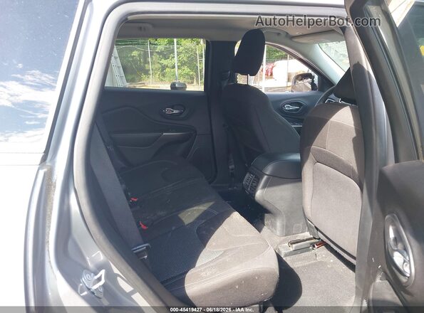 1C4PJLCB6KD344793 2019 JEEP CHEROKEE Gray VIN კოდის სტიკერის ხედი