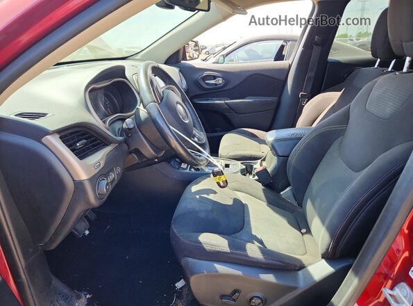 1C4PJLCB7HW523342 2017 JEEP CHEROKEE Red Вид салону спереду