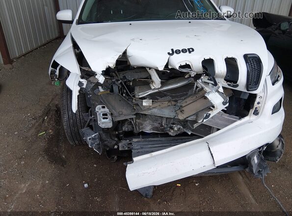 1C4PJLCB7JD557055 2018 JEEP CHEROKEE Белый Вид спереди