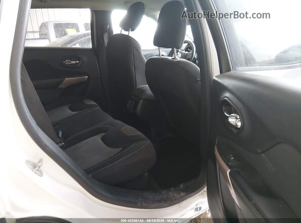 1C4PJLCB7JD557055 2018 JEEP CHEROKEE Белый Вид наклейки с VIN-кодом