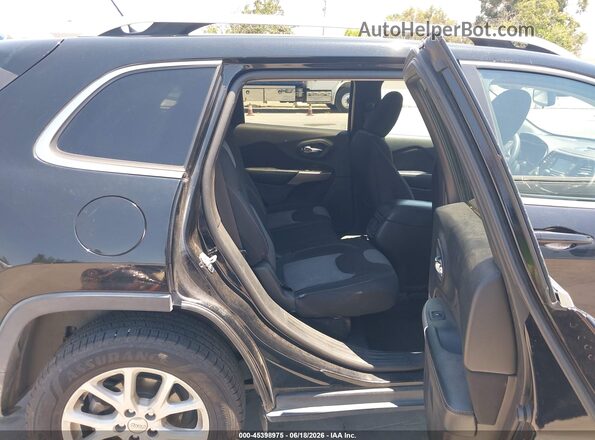 1C4PJLCB7JD561123 2018 JEEP CHEROKEE Black 