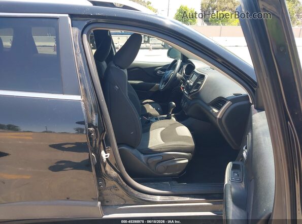 1C4PJLCB7JD561123 2018 JEEP CHEROKEE Black 