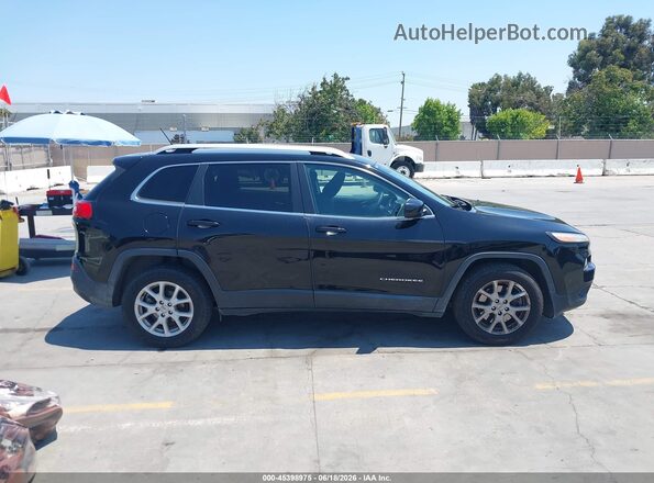 1C4PJLCB7JD561123 2018 JEEP CHEROKEE Black 