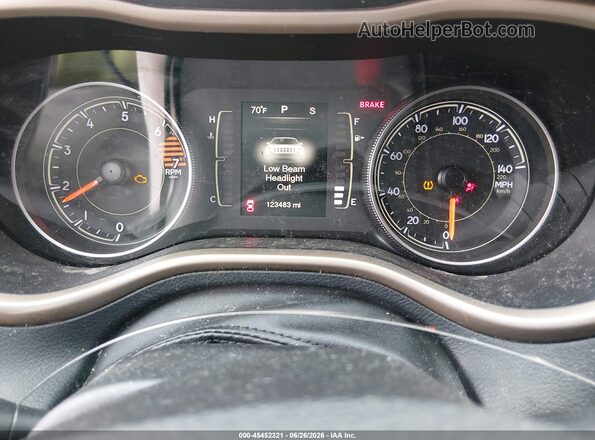 1C4PJLCB8GW172035 2016 JEEP CHEROKEE Gray Vista de los asientos traseros