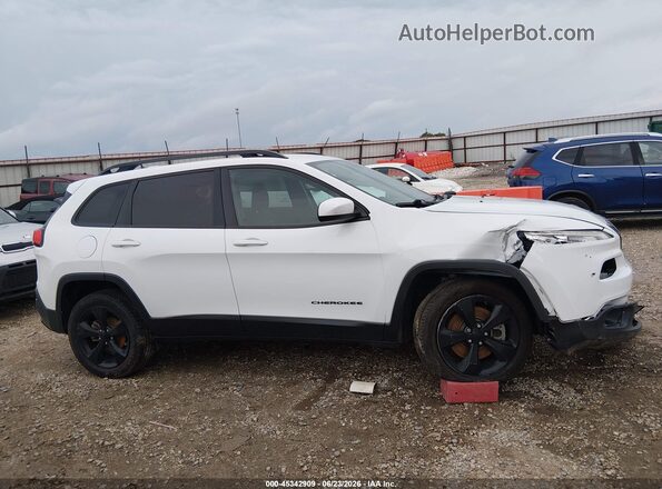 1C4PJLCB8GW207267 2016 JEEP CHEROKEE White Rear interior view