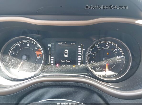 1C4PJLCB8HD232943 2017 JEEP CHEROKEE White უკანა სავარძლების ხედი