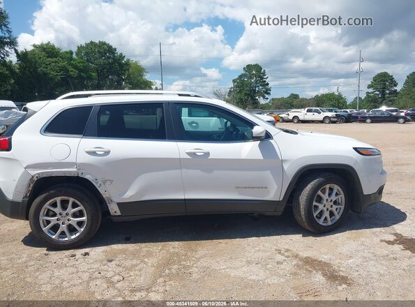 1C4PJLCB8HD232943 2017 JEEP CHEROKEE White უკანა სალონის ხედი