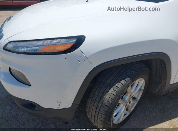 1C4PJLCB8HD232943 2017 JEEP CHEROKEE White 