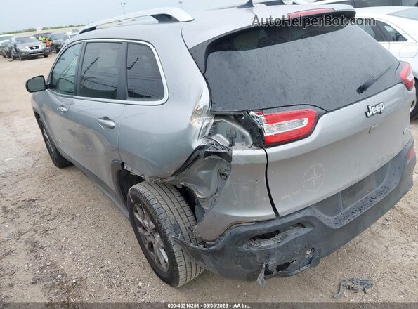 1C4PJLCB8HW641920 2017 JEEP CHEROKEE Silver Հետևի ձախ
