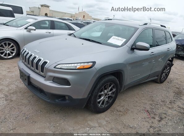 1C4PJLCB8HW641920 2017 JEEP CHEROKEE Silver Առջևի ձախ երեք քառորդ տեսարան