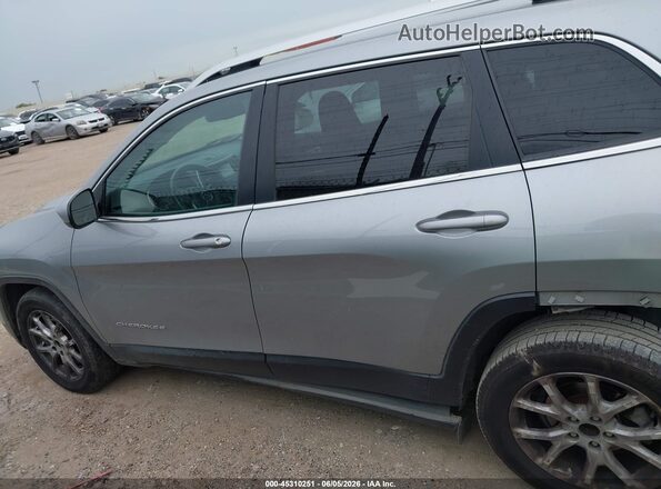 1C4PJLCB8HW641920 2017 JEEP CHEROKEE Silver 