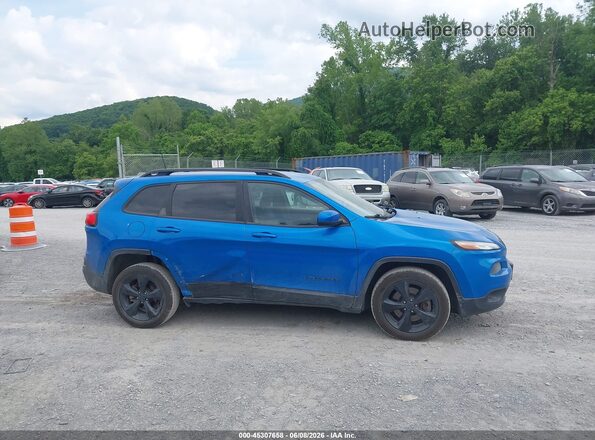 1C4PJLCB8JD560546 2018 JEEP CHEROKEE Blue Rear interior view