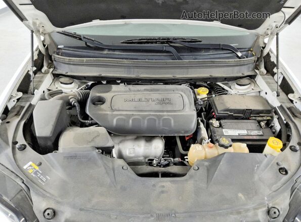 1C4PJLCB8LD561618 2020 JEEP CHEROKEE White ძრავის განყოფილების ხედი