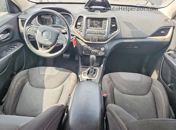1C4PJLCB9GW281507 2016 JEEP CHEROKEE Черный Вид панели приборов