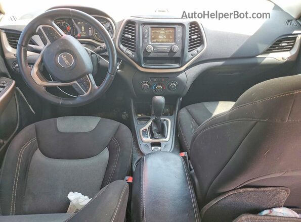 1C4PJLCB9JD576786 2018 JEEP CHEROKEE Silver 