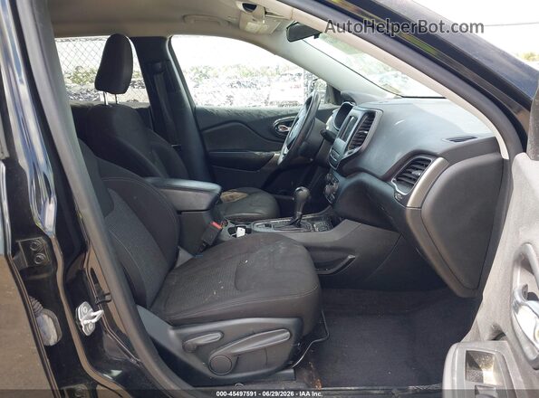 1C4PJLCB9KD203328 2019 JEEP CHEROKEE Black Front interior view