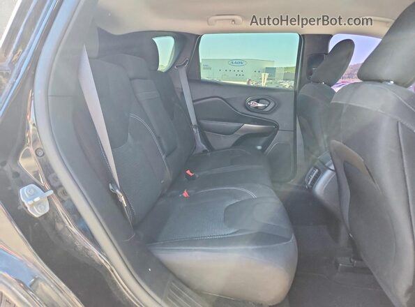 1C4PJLCB9KD313005 2019 JEEP CHEROKEE Black Widok tylnych siedzeń