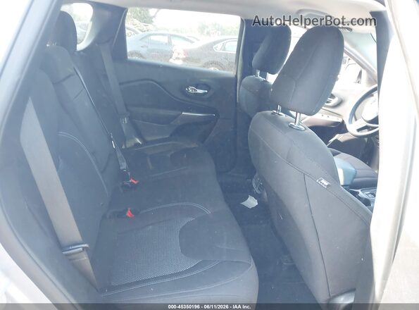 1C4PJLCB9KD396175 2019 JEEP CHEROKEE Silver 