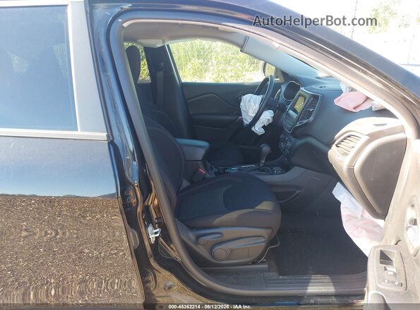 1C4PJLCB9LD506420 2020 JEEP CHEROKEE Black Front interior view