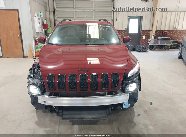 1C4PJLCBXJD612002 2018 JEEP CHEROKEE Red Вид задньої частини салону